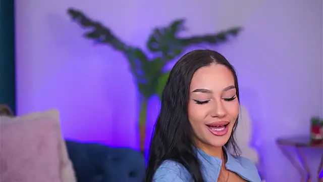 NinaSolenne online show from 9, 1, 2026