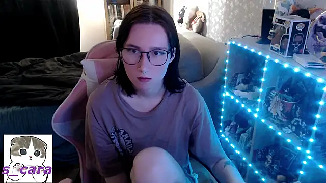 Snapshot of s_cara chatting on 11, 9, 2025 s cara online show from 11, 9, 2025