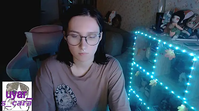 Snapshot of s_cara chatting on 2, 10, 2025 s cara online show from 2, 10, 2025