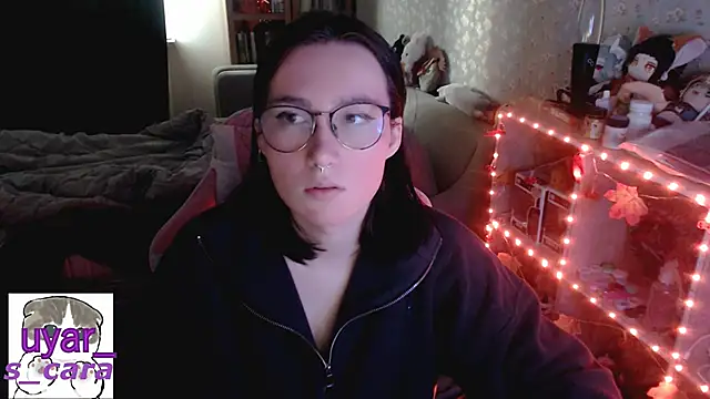 Snapshot of s_cara chatting on 18, 10, 2025 s cara online show from 18, 10, 2025