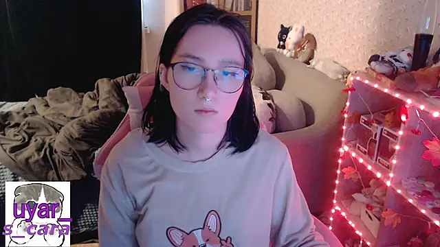 Snapshot of s_cara chatting on 24, 10, 2025 s cara online show from 24, 10, 2025