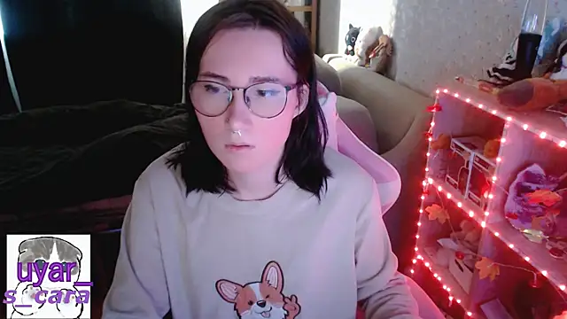 Snapshot of s_cara chatting on 15, 11, 2025 s cara online show from 15, 11, 2025