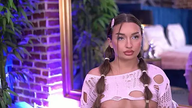 MillaSerene online show from 7, 11, 2025