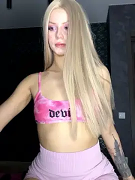 FavoriteKira online show from 21, 3, 2026