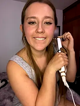 Cutie blondie online show from 20, 11, 2025