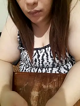 Snapshot of Madam-bezoul- chatting on 1, 3, 2026 Madam-bezoul- online show from 1, 3, 2026