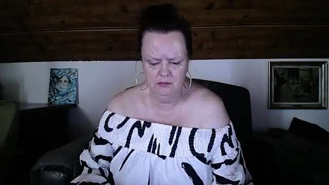 TiffanyMature online show from 30, 6, 2026