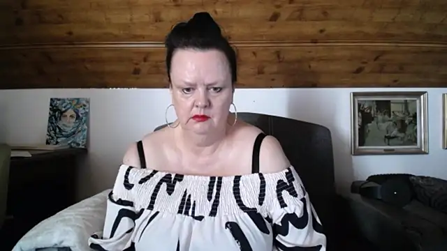 TiffanyMature online show from 30, 7, 2026