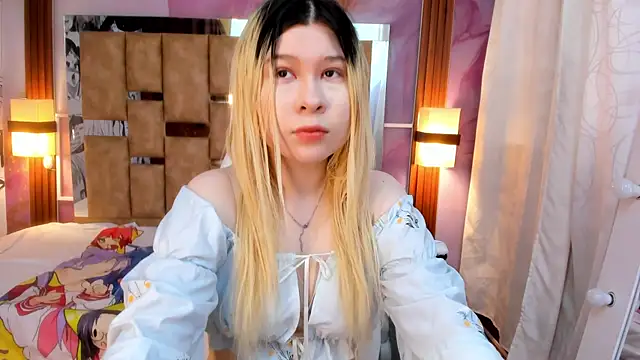 Melody Lolii online show from 6, 10, 2025