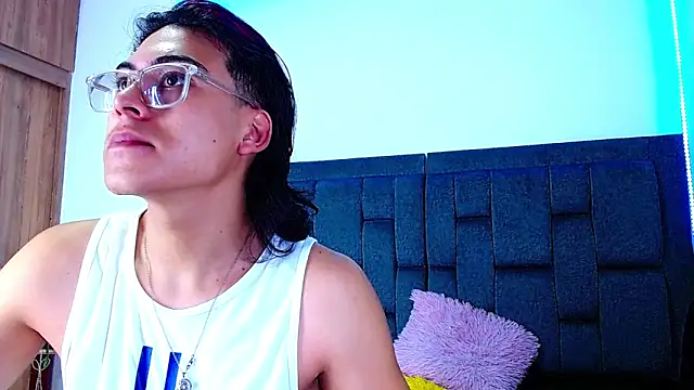 dirty model online show from 15, 10, 2025