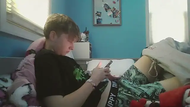 Liam axel35 online show from 22, 10, 2025