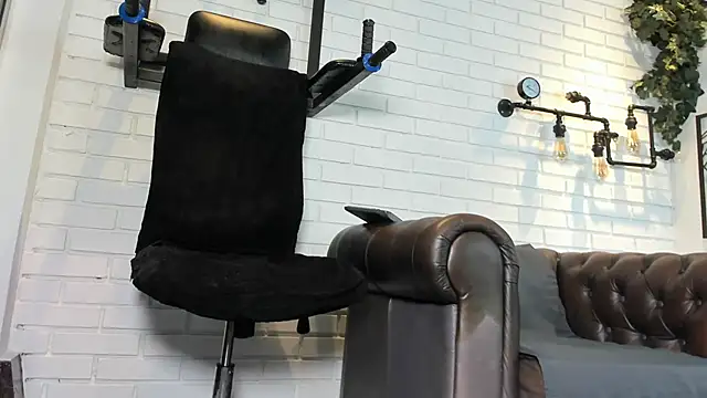 ItaloMoore online show from 16, 9, 2025