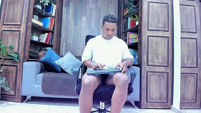 ItaloMoore online show from 20, 9, 2025