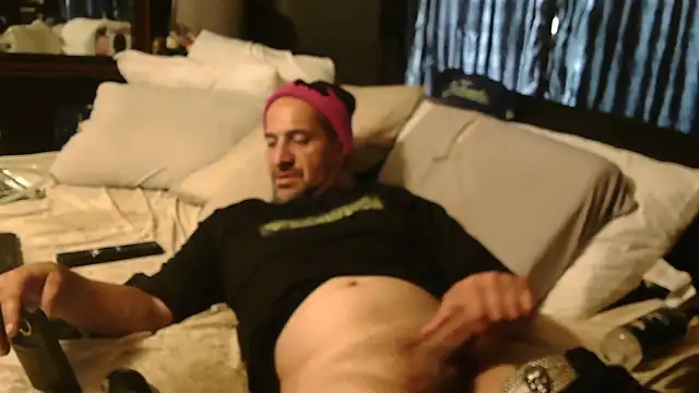 N3V3RPANICxh online show from 18, 4, 2026