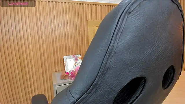 MELISSAROUGE online show from 21, 11, 2025