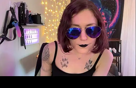 mistressannafoxx online show from 11, 9, 2025