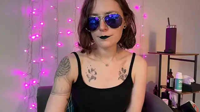 mistressannafoxx online show from 24, 10, 2025