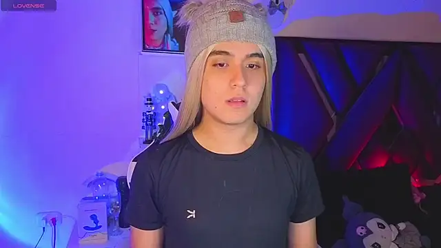 derek greyy  online show from 10, 11, 2025