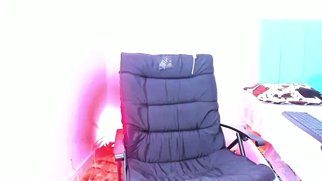 penelopestar 2 online show from 11, 10, 2025