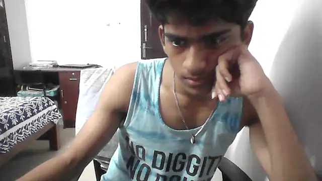 Snapshot of kjohn20 chatting on 5, 10, 2025 kjohn20 online show from 5, 10, 2025