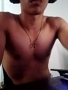 Snapshot of kjohn20 chatting on 8, 11, 2025 kjohn20 online show from 8, 11, 2025