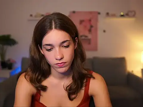 kissie cat online show from 16, 9, 2025