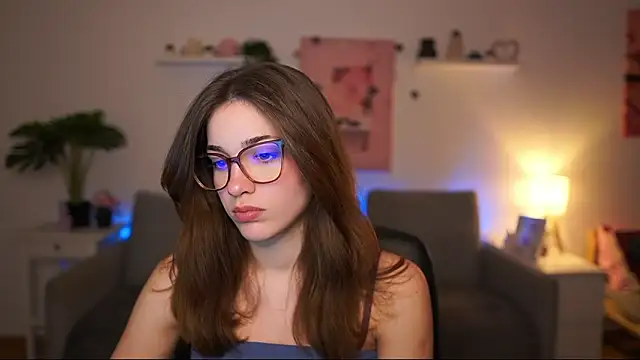 kissie cat online show from 25, 2, 2026