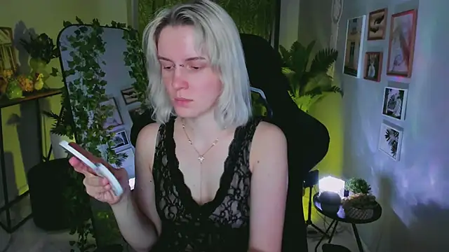 Snapshot of BethanyCloud chatting on 1, 6, 2026 BethanyCloud online show from 1, 6, 2026