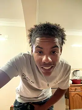 Marcossemjuiso46 online show from 9, 9, 2025