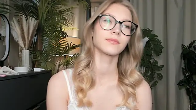 ChinBonnell online show from 12, 9, 2025