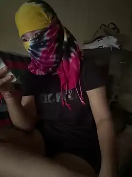 crazy111girl online show from 11, 2, 2026