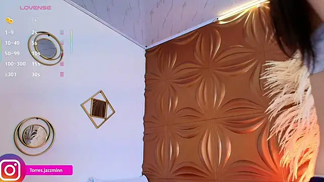 Jazmintorress online show from 27, 9, 2025