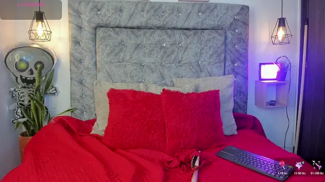 Seraphyne666 online show from 28, 10, 2025