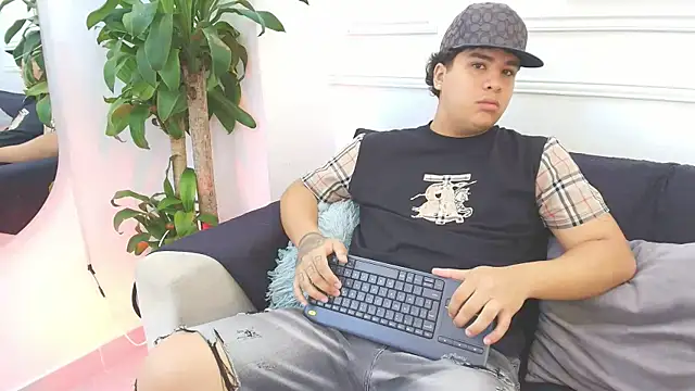 Naim Bennetsex online show from 21, 10, 2025