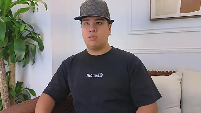 Naim Bennetsex online show from 15, 4, 2026