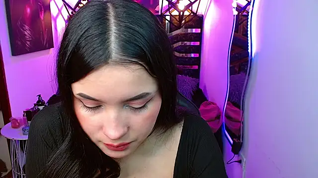 Snapshot of Natalie_loffreda chatting on 2, 6, 2026 Natalie loffreda online show from 2, 6, 2026