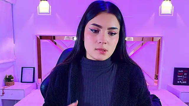 Snapshot of Natalie_loffreda chatting on 22, 7, 2026 Natalie loffreda online show from 22, 7, 2026
