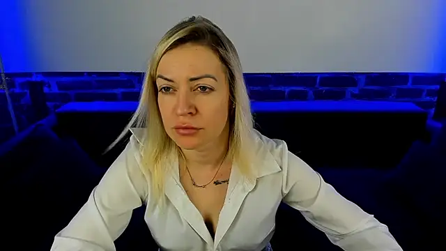 Anna Snows online show from 23, 10, 2025