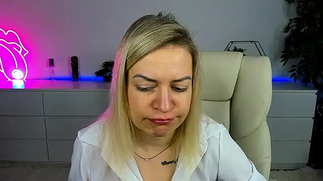 Anna Snows online show from 28, 10, 2025