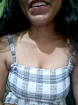 Snapshot of Telugu___Sexygirl___Naidu chatting on 27, 4, 2026 Telugu Sexygirl Naidu online show from 27, 4, 2026