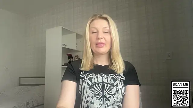 Blondie xoxoxo online show from 4, 3, 2026