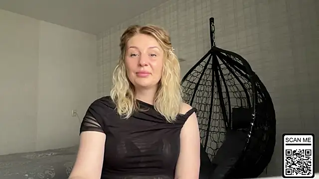 Blondie xoxoxo online show from 21, 4, 2026