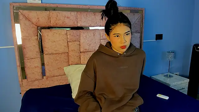 LICKY LOV online show from 25, 10, 2025