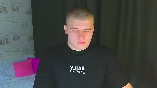 kittenmurr online show from 19, 9, 2025