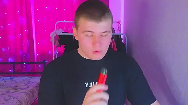 kittenmurr online show from 3, 3, 2026