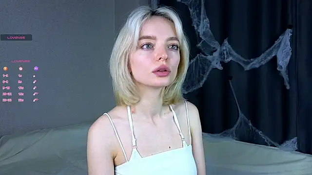 ShizukaBlanche online show from 1, 11, 2025