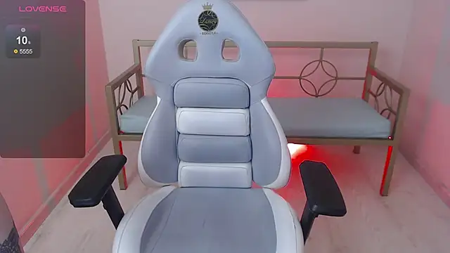 Dacota Grace online show from 12, 9, 2025