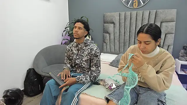 violet and myers online show from 8, 10, 2025