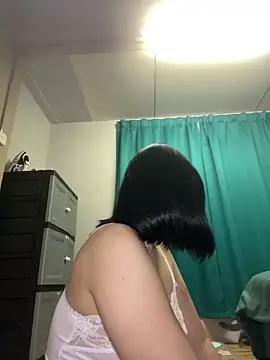 Snapshot of melyiaaa chatting on 21, 4, 2026 melyiaaa online show from 21, 4, 2026