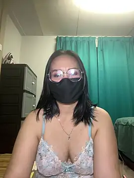 Snapshot of melyiaaa chatting on 1, 5, 2026 melyiaaa online show from 1, 5, 2026